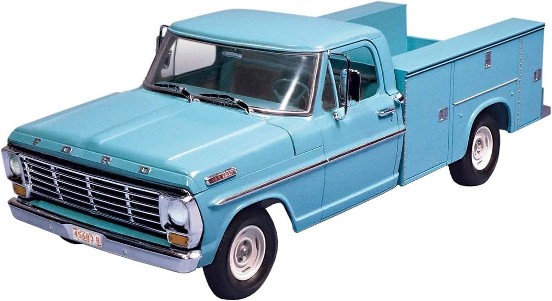 1967 Ford F-100 Service Bed Pickup Plastic Model Kit 1:25